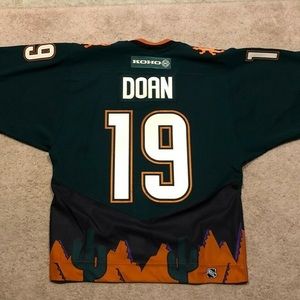 coyotes peyote jersey